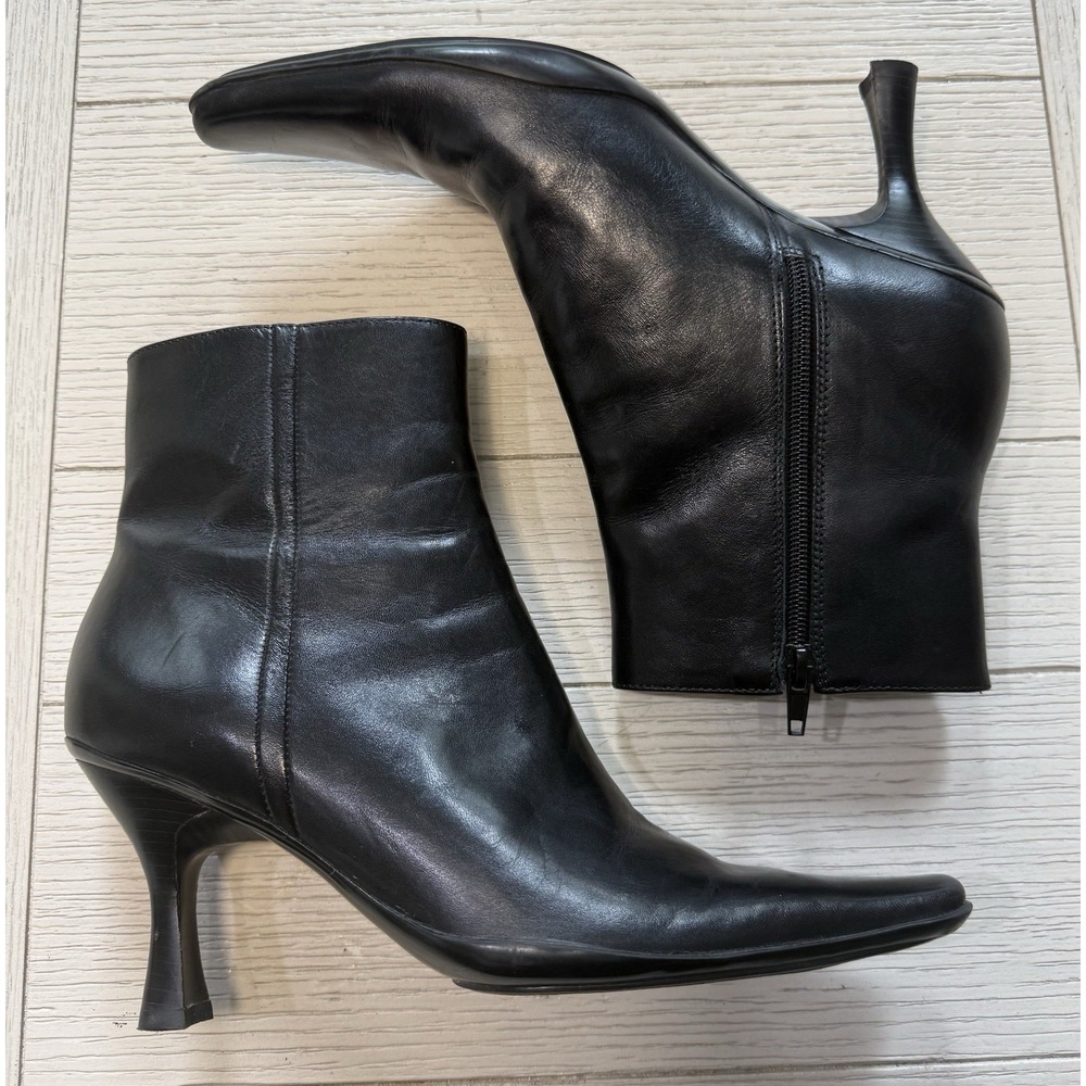 BCBGirls Blk Leather Ankle 3" Heel Boots Side Zip Square Toe Boho Biker Chic 7 B